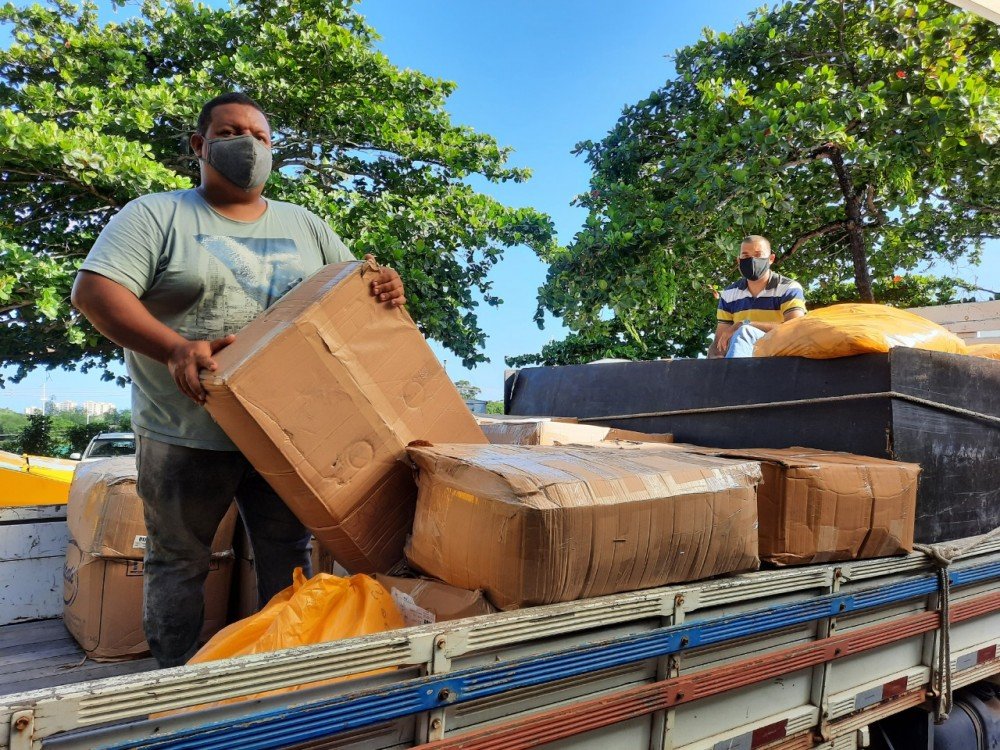 Governo do Estado entrega mais de 532 mil máscaras para 223 municípios