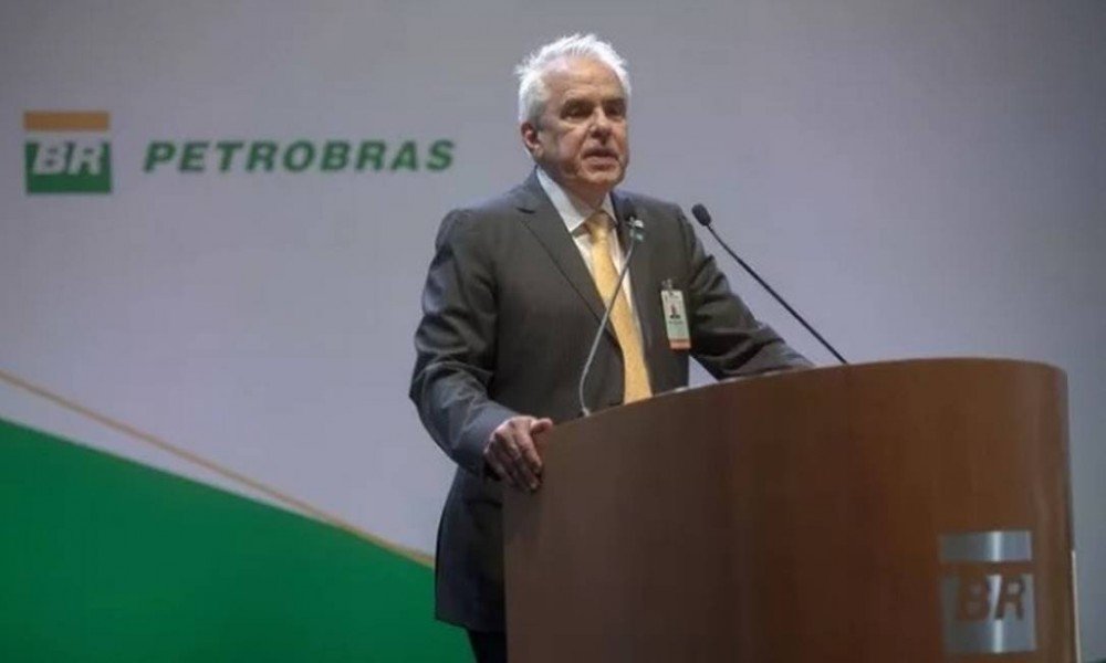 Petrobras cai 20% na Bolsa e puxa perdas de estatais