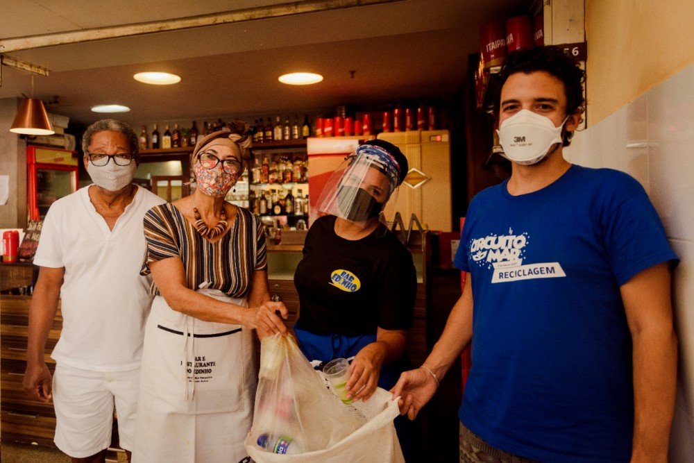 Mercado do Rio Vermelho adere ao projeto Circuito Mar de Reciclagem, realização da SOLOS e MAP Brasil