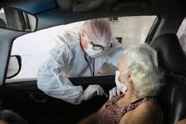 Vacinação em Alagoinhas - Pessoas 80 anos acima nesta quinta-feira. 2a dose para 85 anos acima no mesmo dia