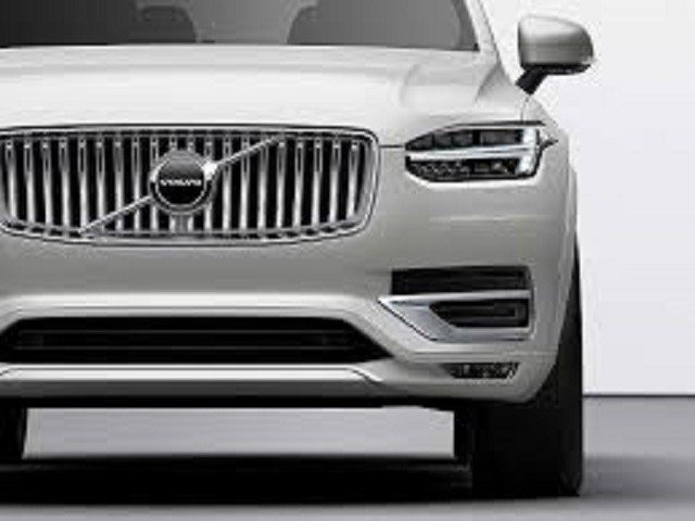 Volvo fabricará apenas carros elétricos a partir de 2030 com vendas on-line