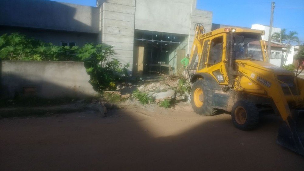 Prefeitura de Entre Rios retoma mais uma obra paralisada desde 2015