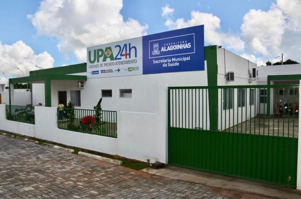 O drama de uma família: mãe internada em Salvador; irmã, no HCA e Claudio, na UPA Alagoinhas, aguardando vaga em UTI de Salvador