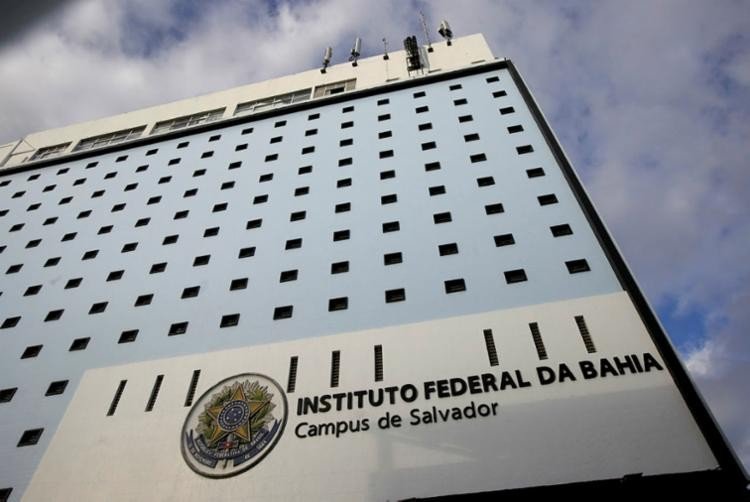 IFBA abre 2.997 vagas de cursos técnicos gratuitos; veja como se inscrever