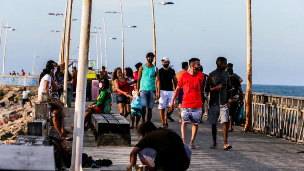 Ceará tem 11,4 mil casos de Covid a mais entre pacientes de 15 a 39 anos na segunda onda da pandemia