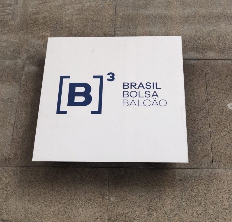 Investidor estrangeiro retira R$ 4,6 bilhões da Bolsa em março