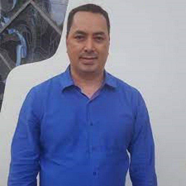 Empresário que organizou almoço de Bolsonaro com artistas está intubado com Covid-19