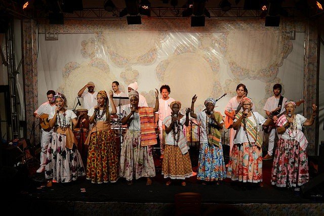 Atração especial da Virada Cultural: Ganhadeiras de Itapuã com Virginia Rodrigues