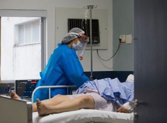 Internados com casos graves da Covid-19 superam 1,3 mil e batem novo recorde na Bahia