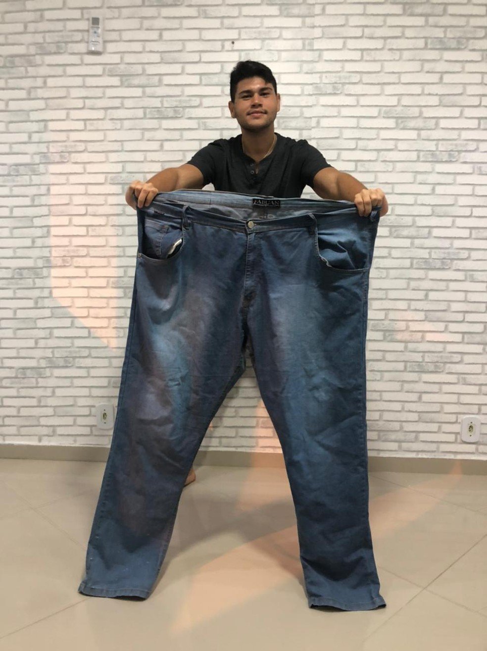 Designer emagrece 91 kg com dieta e exercícios durante a pandemia