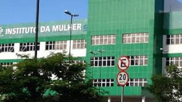 AM demite médica que aplicou nebulização de hidroxicloroquina; paciente morreu