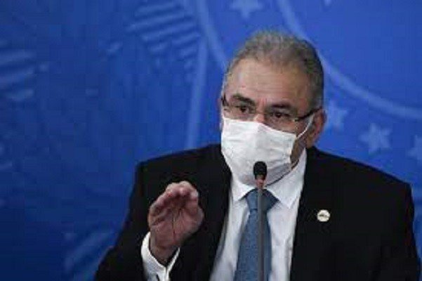 Queiroga anuncia entrega de ‘kits intubação’, mas cobra ajuda dos Estados