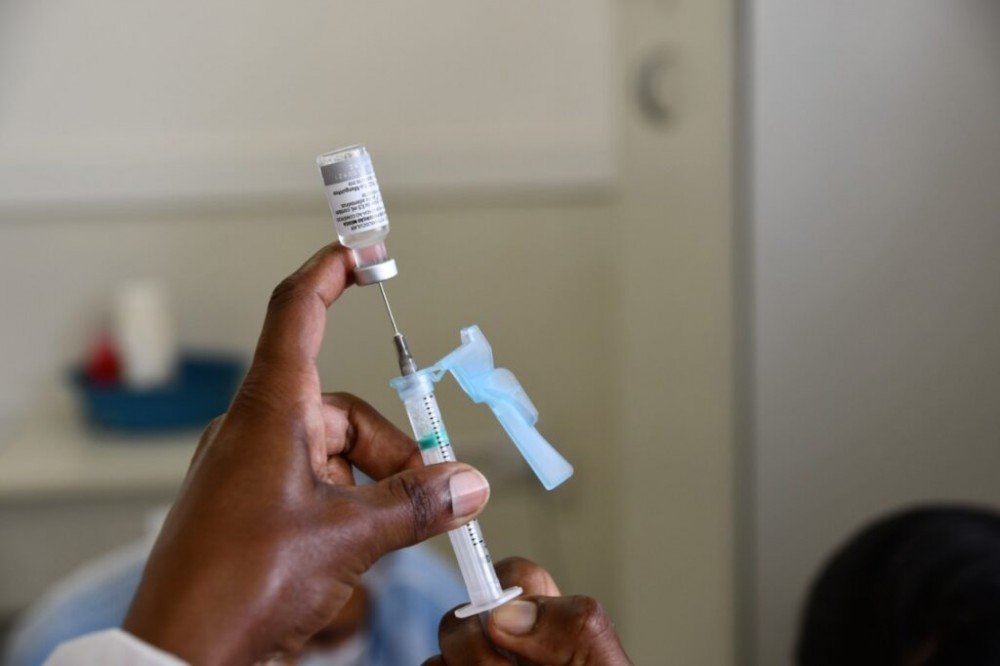 Covid-19 - Prefeitura de Alagoinhas convoca vacinados com Coronavac e AstraZeneca para segunda dose