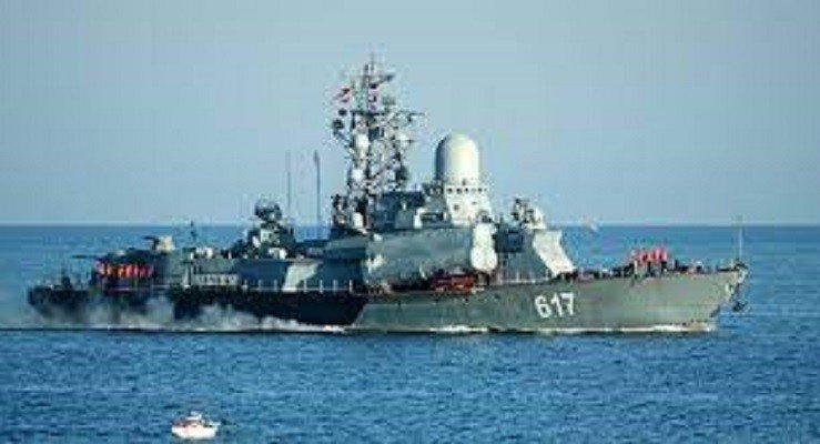 Após incursão de navio estadunidense no Mar Negro, frota russa realiza exercícios militares