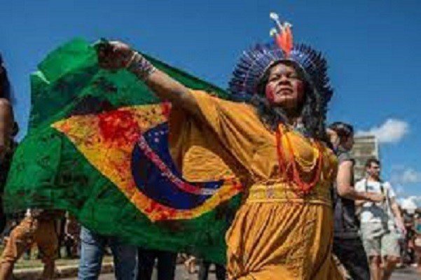 PF intima Sônia Guajajara por críticas à política indigenista de Bolsonaro