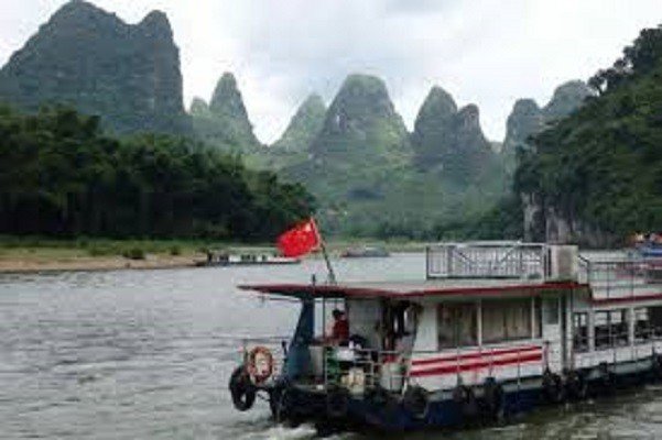 Aumento das viagens no 1° de maio reflete superação, destaca a mídia chinesa