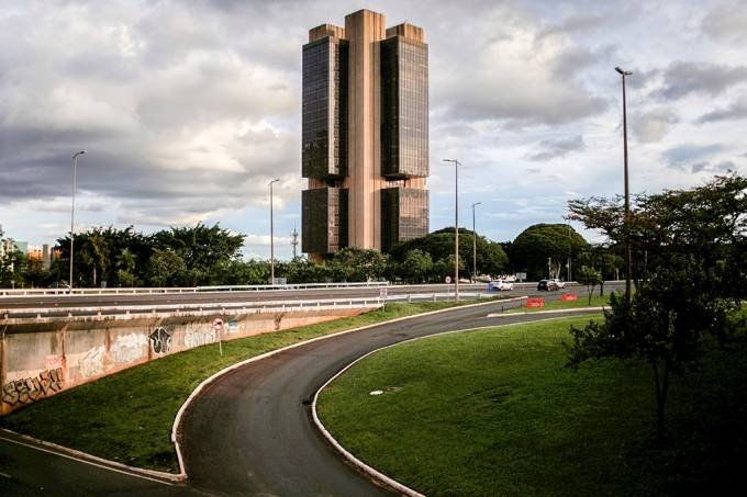 Banco Central eleva taxa Selic a 3,5% ao ano