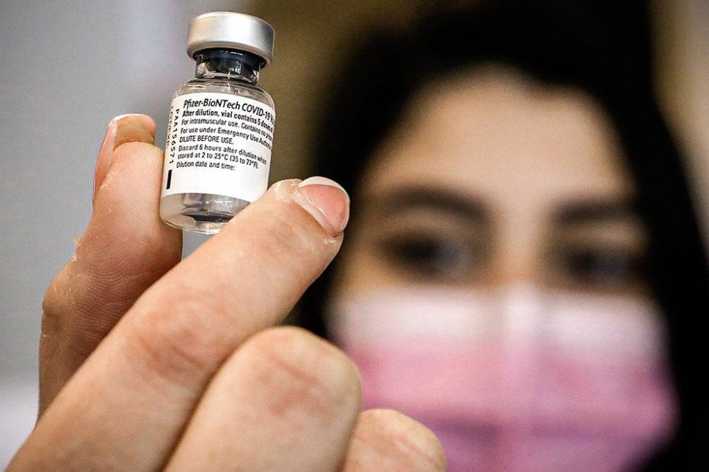 Biden apoia quebra de patente de vacinas e as ações de farmacêuticas caem