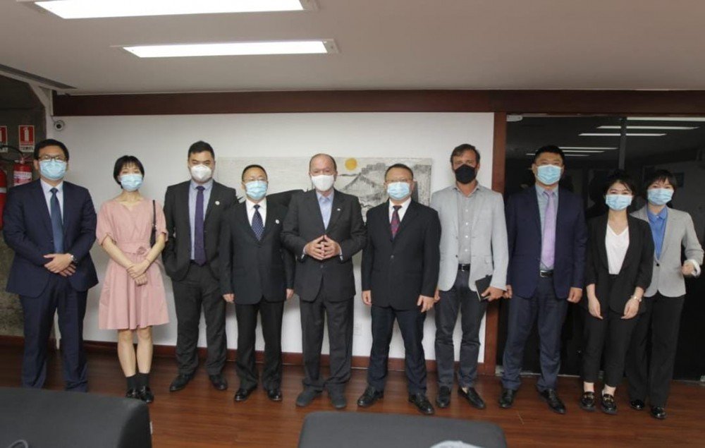 Governo do Estado recebe executivos chineses para tratar da ponte Salvador-Itaparica e novos investimentos