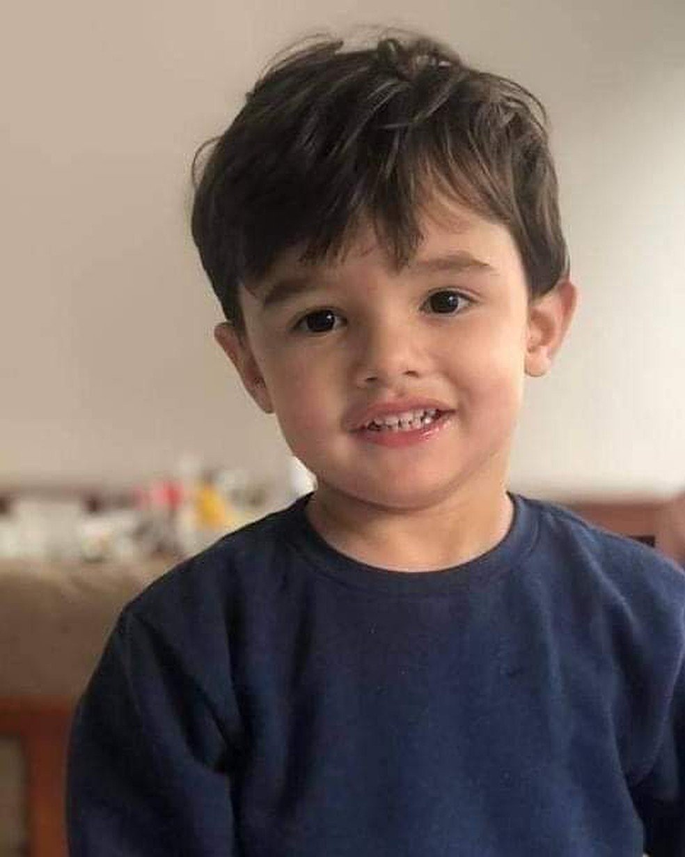 Polícia prende mãe de criança de 3 anos morta após ser encontrada ferida em apartamento em SP