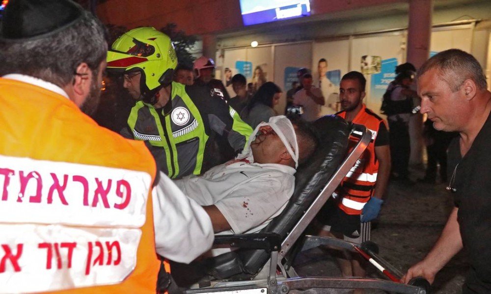 Tel Aviv foi atingida por foguetes do Hamas após derrubada de prédio em bombardeio a Gaza