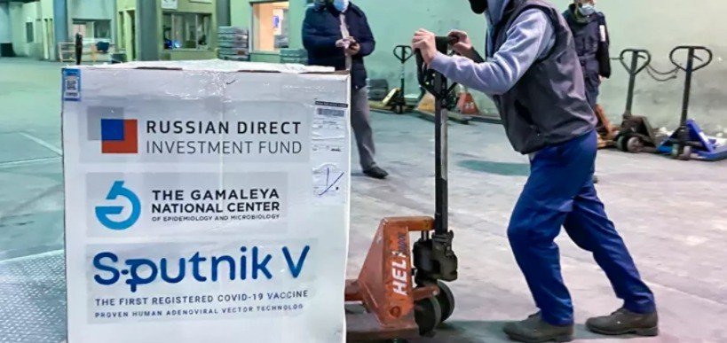 Rússia avalia deixar de comprar produtos brasileiros, em represália pela não aprovação da Sputnik V
