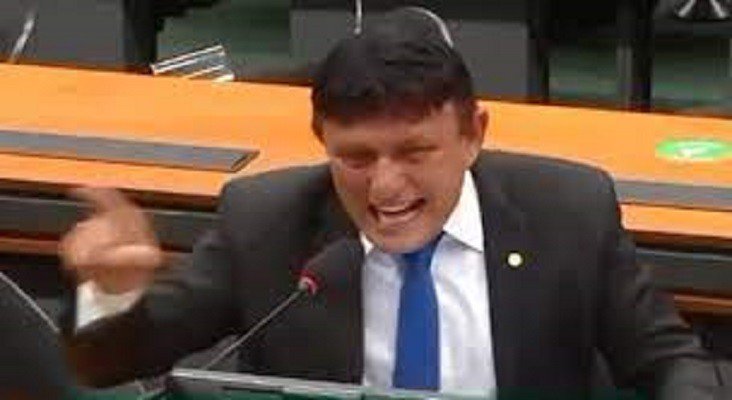 Deputado bolsonarista afirma que já matou muita gente, ao ameaçar deputados de esquerda