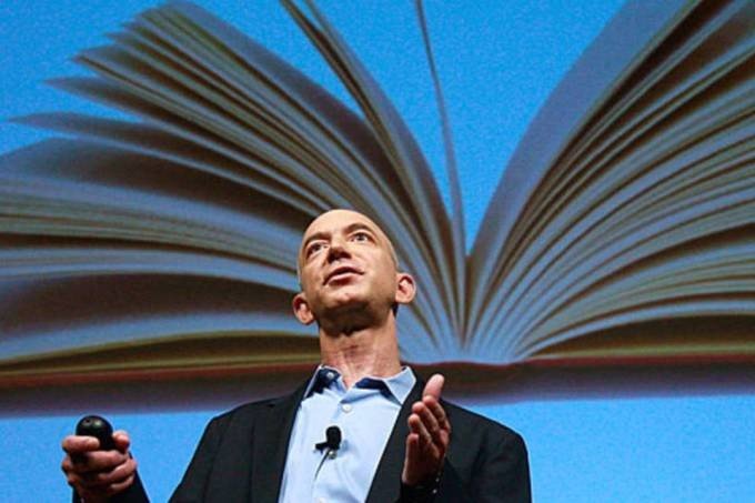 As ideias de Jeff Bezos para nomear a assistente de voz da Amazon
