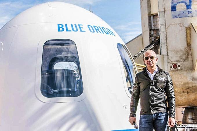 Jeff Bezos está leiloando um assento para voar na nave New Shepard