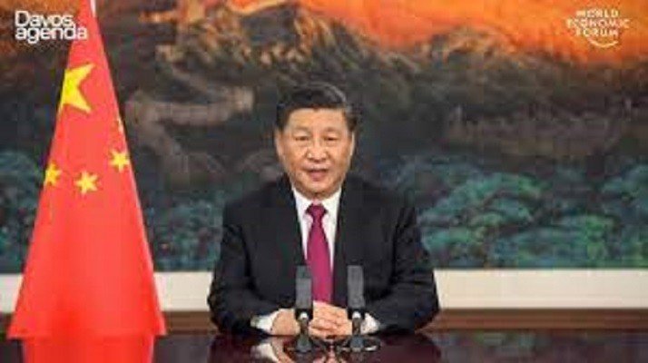Xi Jinping diz que a prioridade é vencer a pandemia e recuperar o crescimento econômico