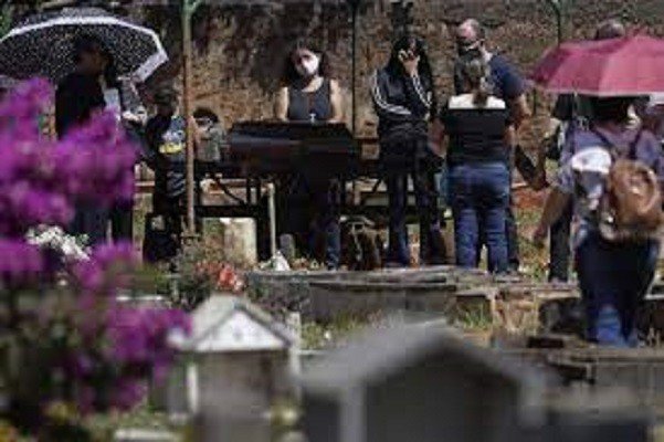 Alavancada pelo Brasil, América Latina supera 1 milhão de mortes por Covid-19