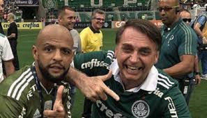 Bolsonarista Felipe Melo faz “arminha” no jogo com o SP e é rechaçado nas redes sociais