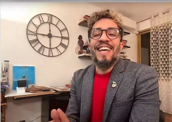 Jean Wyllys: Lula dá esperança de que podemos reacender a democracia brasileira