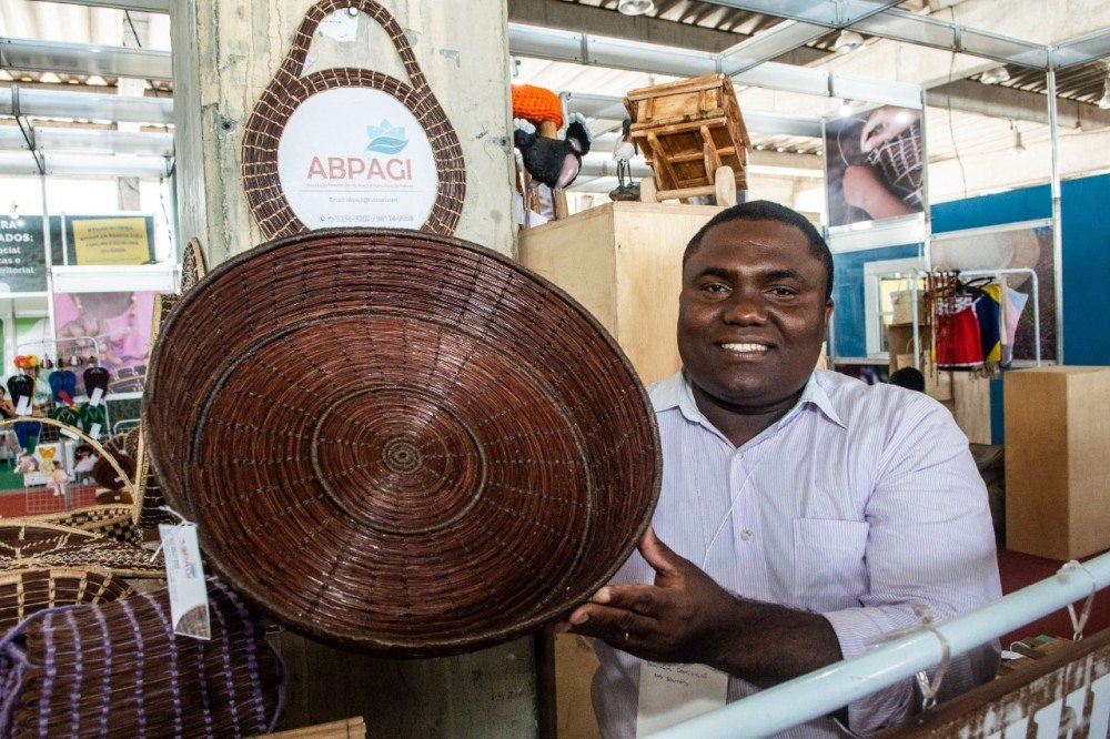 Produção sustentável de biojoias é aposta de agricultores familiares do Baixo Sul