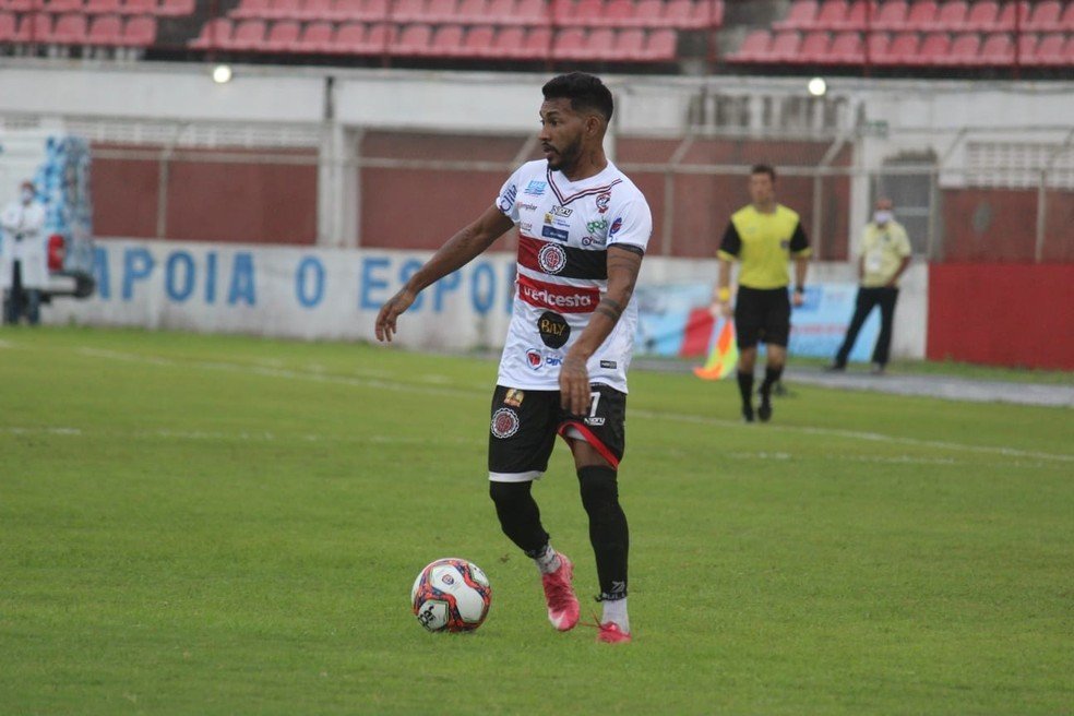 Vitória negocia com o atacante Ronan, artilheiro do Campeonato Baiano pelo Atlético de Alagoinhas