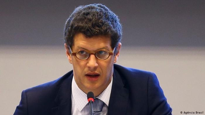 STF autoriza abertura de inquérito contra Ricardo Salles
