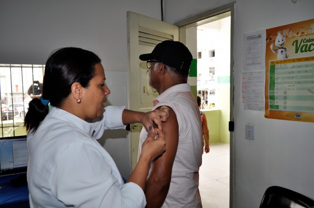 Secretaria de Saúde mantém vacinação de rotina contra febre amarela em Inhambupe
