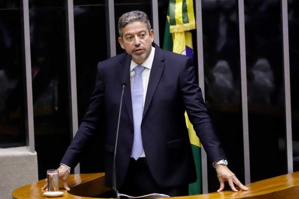 Segundo João Cezar de Castro Rocha, o governo Bolsonaro fez roleta russa com nossas vidas