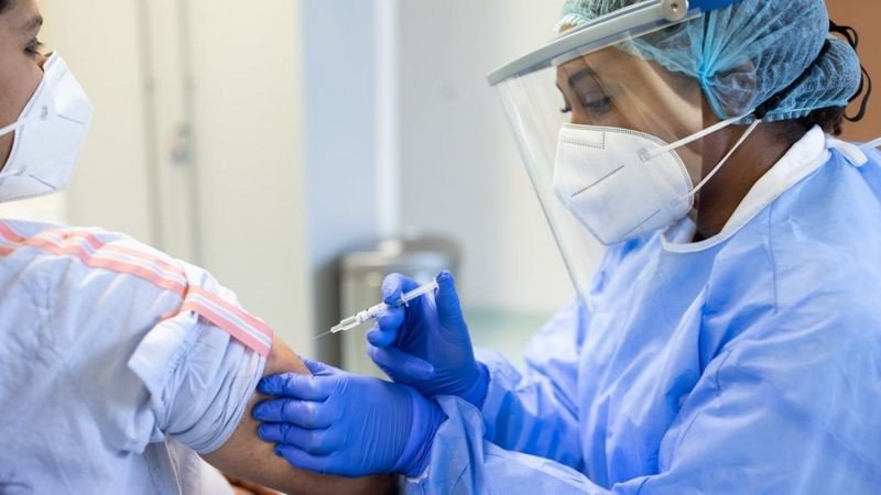 Sobre a duração da imunidade contra Covid-19 após receber vacina