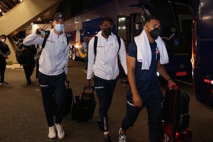 O temido aconteceu: Covid-19 explode na Copa América e Conmebol confirma 140 casos