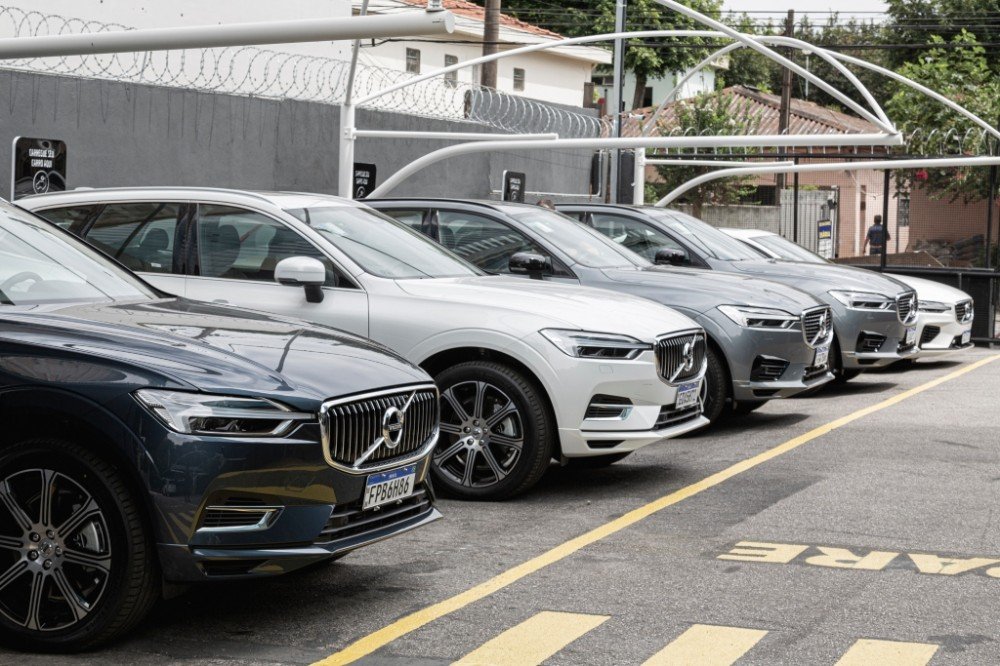Volvo empresta carros de graça por 96h