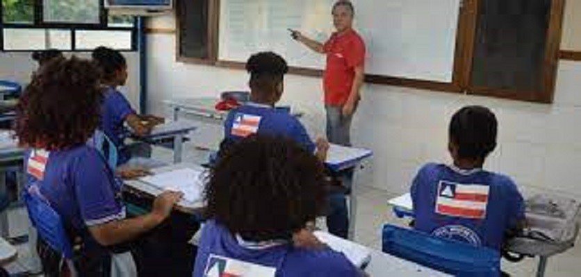 Empresas da área de educação anunciam ações gratuitas para estudantes em escolas públicas no Ensino Médio