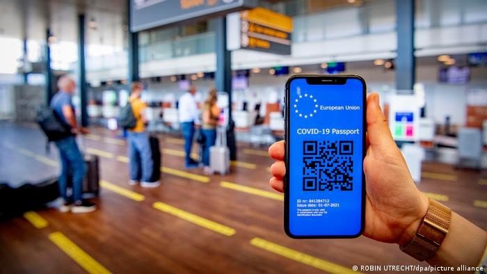 Passaporte europeu de vacinação ameaçado pela variante Delta