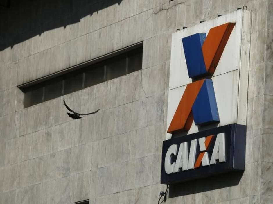 Caixa escolherá vice-presidentes no mercado; vai vender carteiras de crédito
