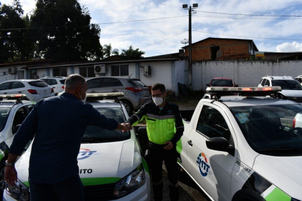 SMTT recebe nova frota de veículos da Prefeitura de Alagoinhas