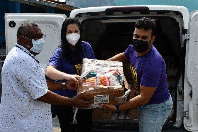 Lares de idosos de Alagoinhas recebem proteínas através da SEMAS