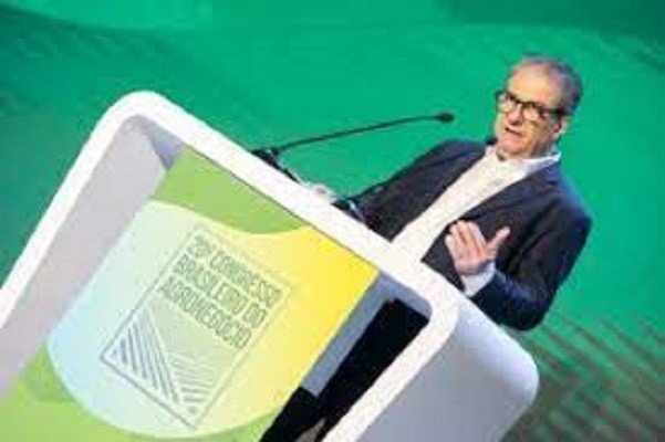 Agro brasileiro alia tecnologia e sustentabilidade para produzir alimentos