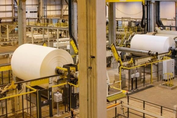 Brasil tem primeiro crescimento de produção industrial em 4 anos