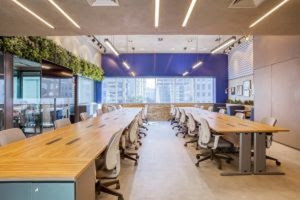 Mercado de trabalho: adesão ao modelo híbrido ou retorno ao presencial?