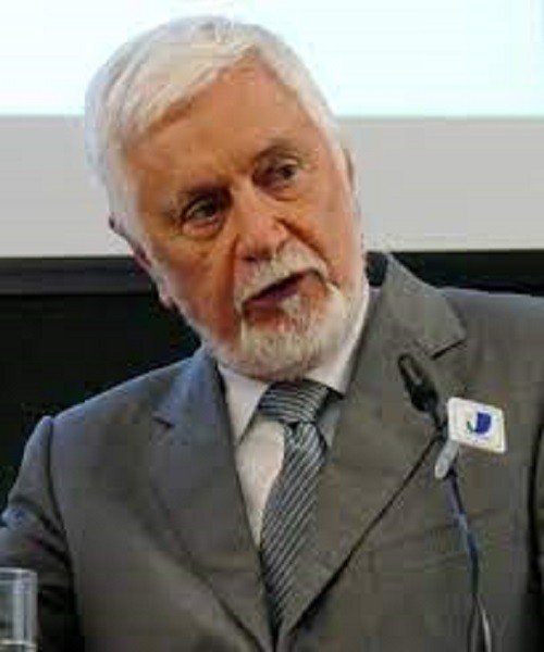 Economista Edmar Bacha: 